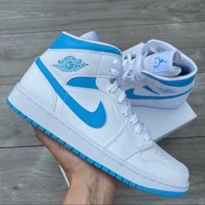 Jordan Mids UNC